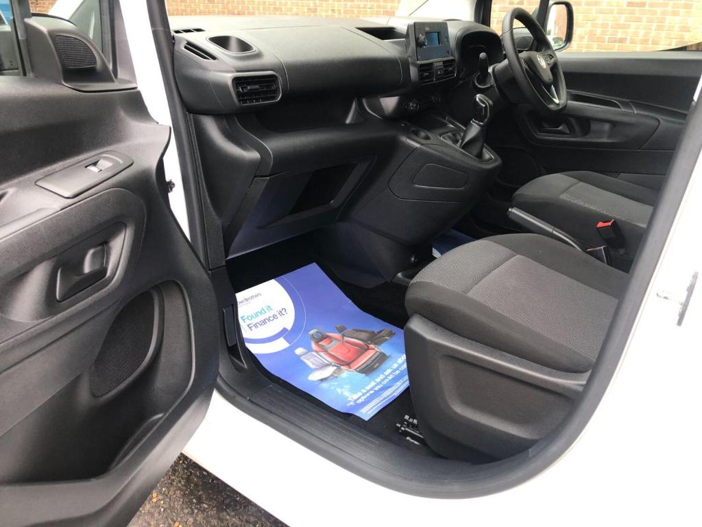 VAUXHALL COMBO 1.5 Turbo D 2300 Sportive L2 2020