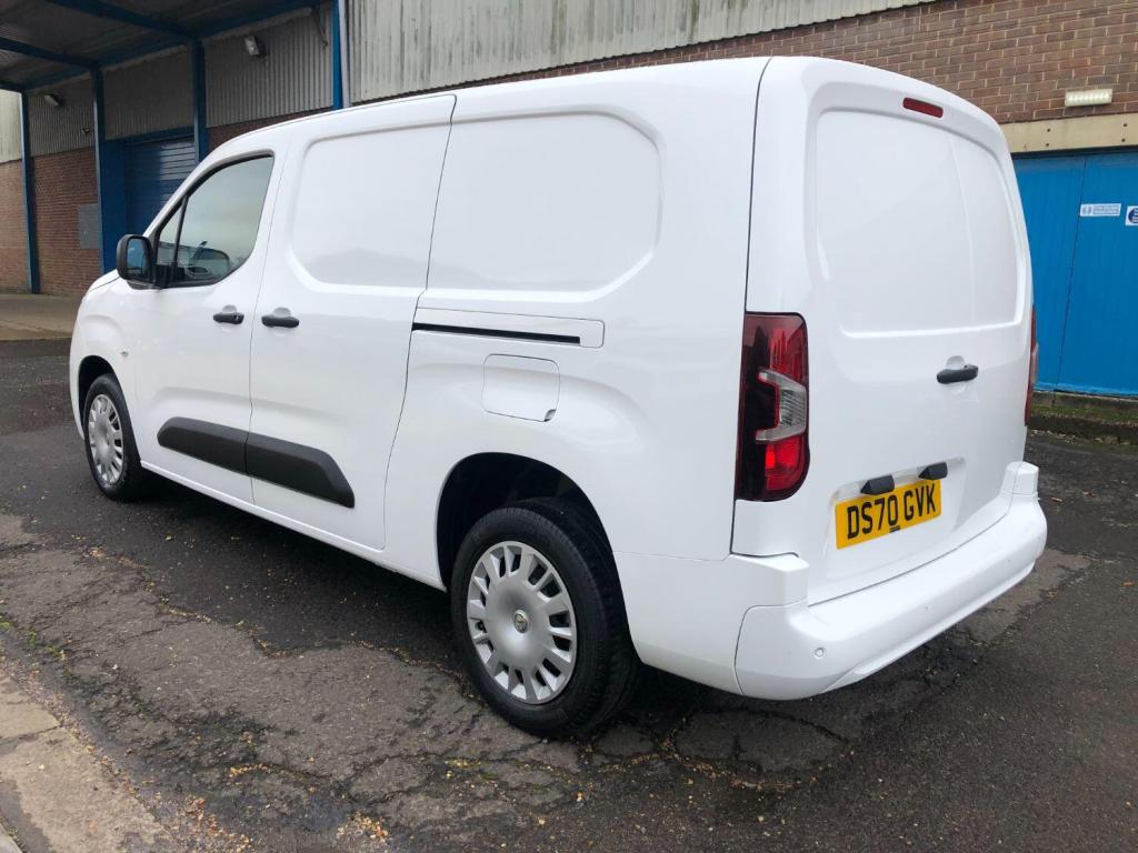 VAUXHALL COMBO 1.5 Turbo D 2300 Sportive L2 2020