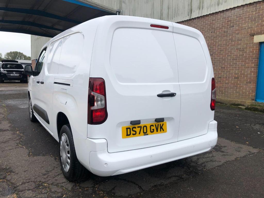 VAUXHALL COMBO 1.5 Turbo D 2300 Sportive L2 2020