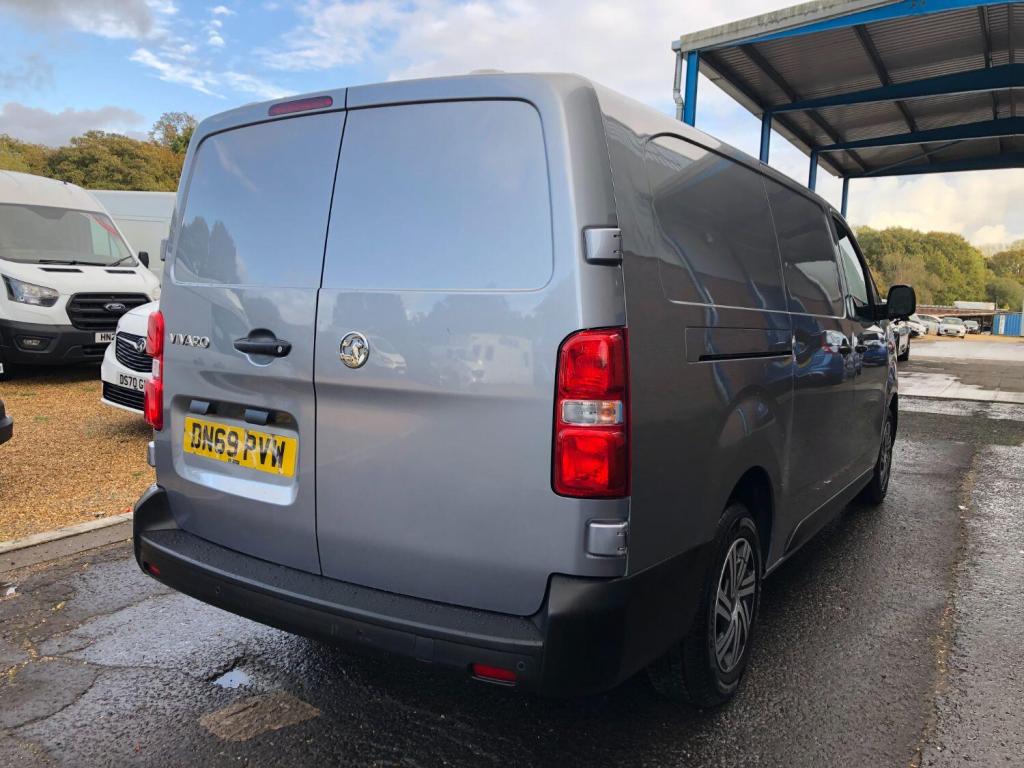 VAUXHALL VIVARO DYNAMIC 1.5 Turbo D 2900 LWB L2 2019
