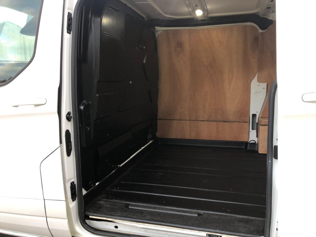 FORD TRANSIT CUSTOM 2.0 Transit Custom Limited Van 300 L1 2.0L EcoBlue 130PS FWD 6 Speed Manual 2021