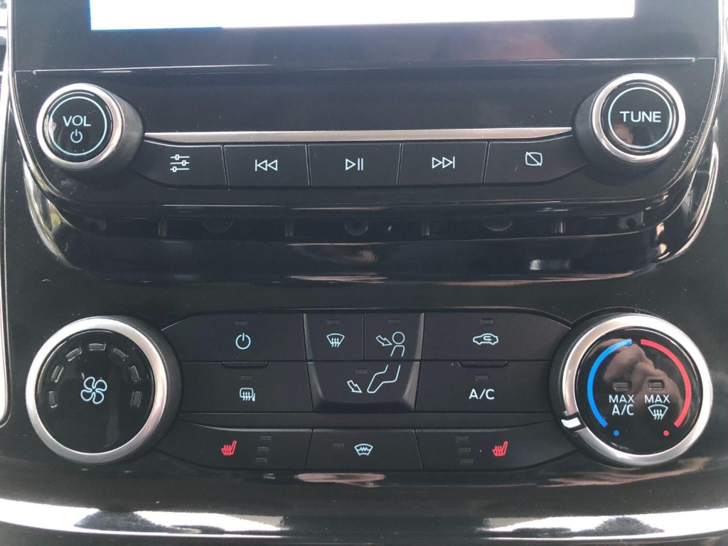 FORD TRANSIT CUSTOM 2.0 Transit Custom Limited Van 300 L1 2.0L EcoBlue 130PS FWD 6 Speed Manual 2021