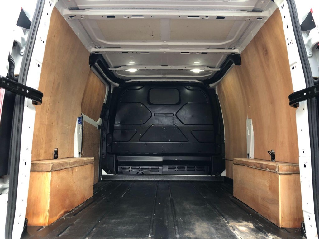 FORD TRANSIT CUSTOM 2.0 Transit Custom Limited Van 300 L1 2.0L EcoBlue 130PS FWD 6 Speed Manual 2021