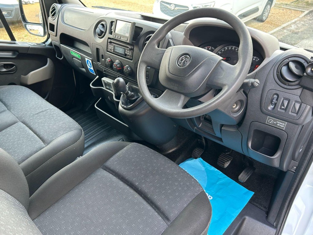 VAUXHALL MOVANO 3500 2.3 CDTI 130 Welfare Crew Van  2018
