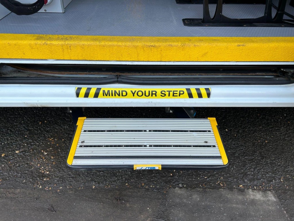 VAUXHALL MOVANO 3500 2.3 CDTI 130 Welfare Crew Van  2018