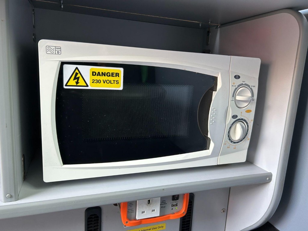 VAUXHALL MOVANO 3500 2.3 CDTI 130 Welfare Crew Van  2018