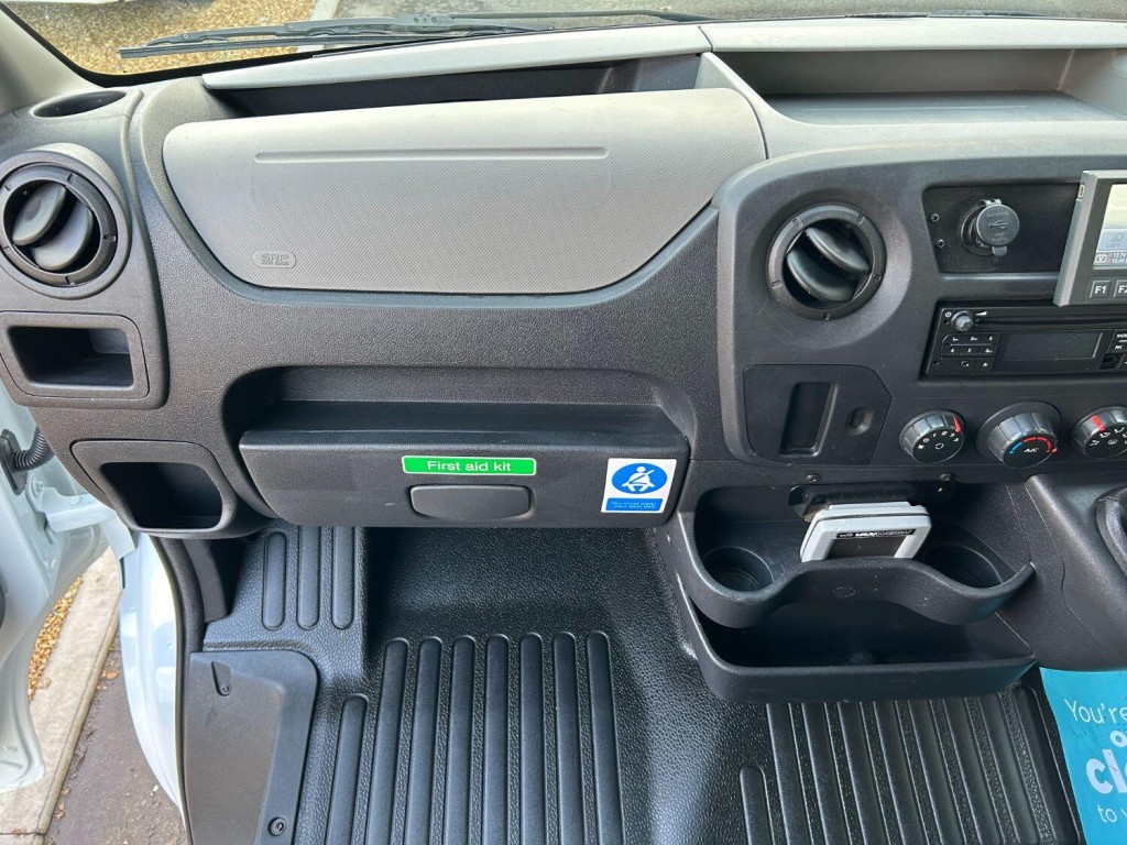 VAUXHALL MOVANO 3500 2.3 CDTI 130 Welfare Crew Van  2018