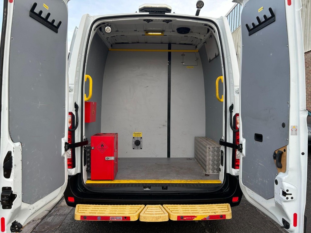 VAUXHALL MOVANO 3500 2.3 CDTI 130 Welfare Crew Van  2018