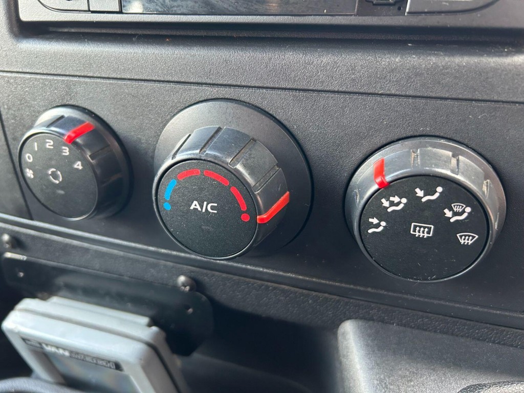 VAUXHALL MOVANO 3500 2.3 CDTI 130 Welfare Crew Van  2018