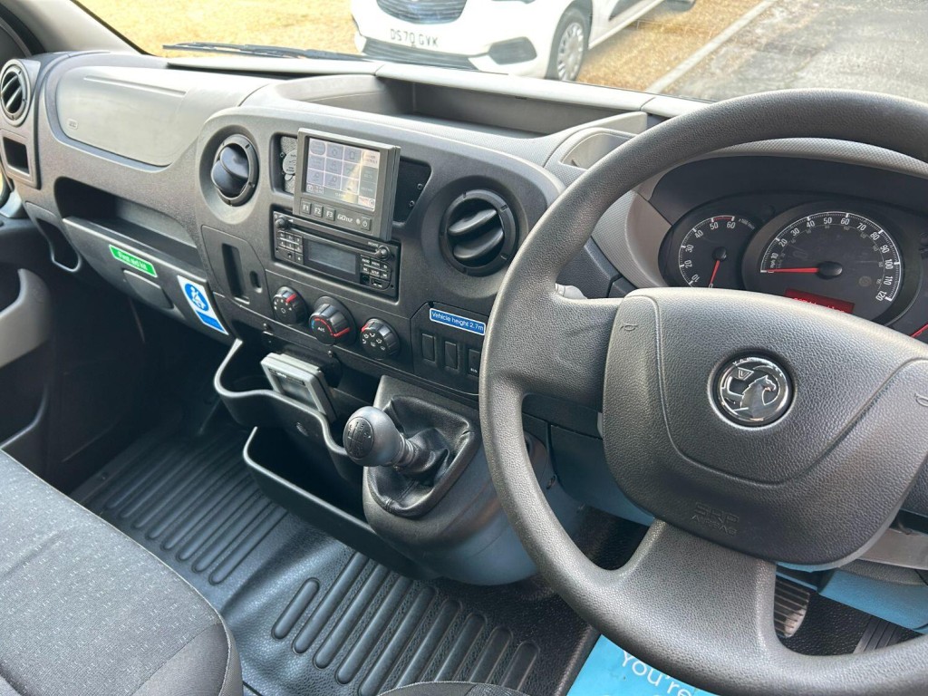 VAUXHALL MOVANO 3500 2.3 CDTI 130 Welfare Crew Van  2018