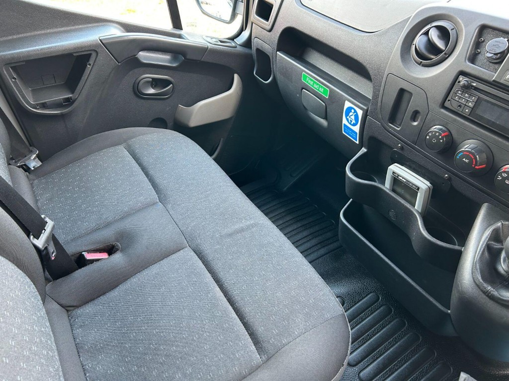 VAUXHALL MOVANO 3500 2.3 CDTI 130 Welfare Crew Van  2018