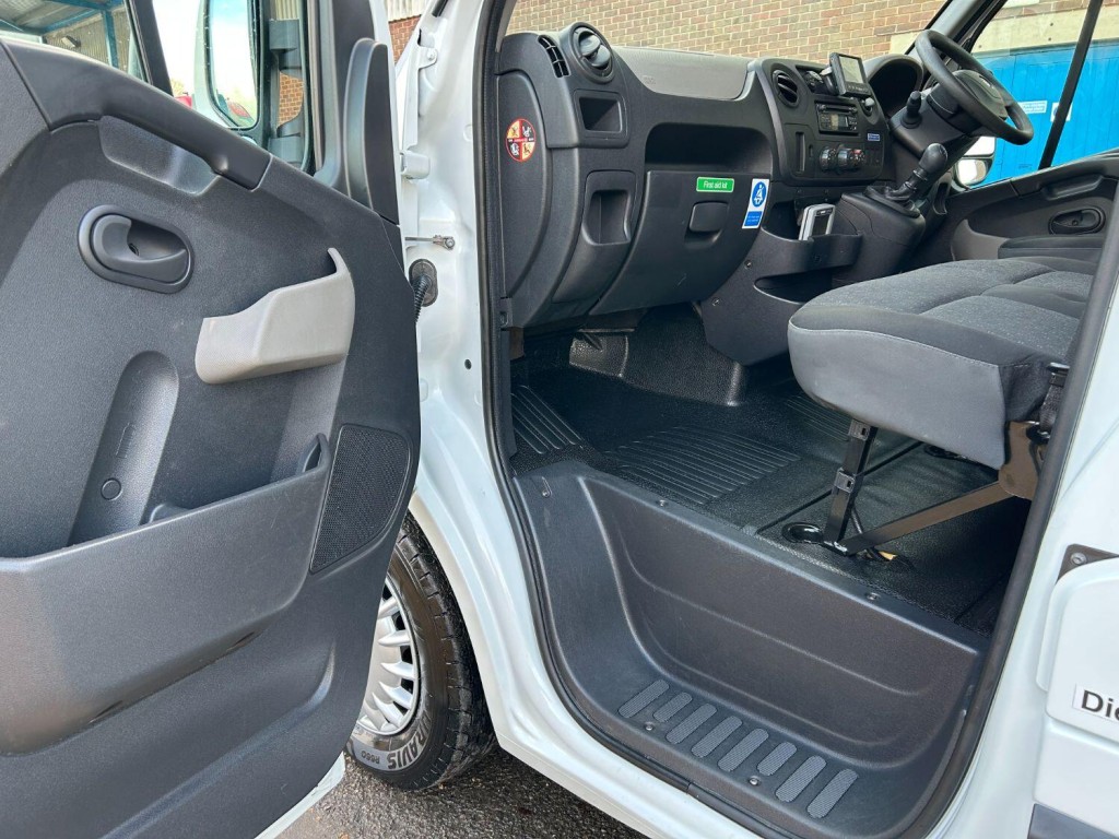 VAUXHALL MOVANO 3500 2.3 CDTI 130 Welfare Crew Van  2018