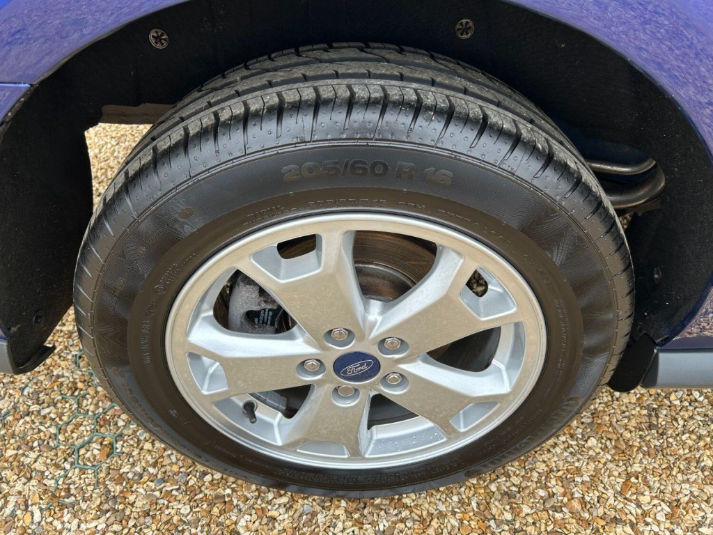 FORD TRANSIT CONNECT 1.5 TDCi 200 Limited 2017