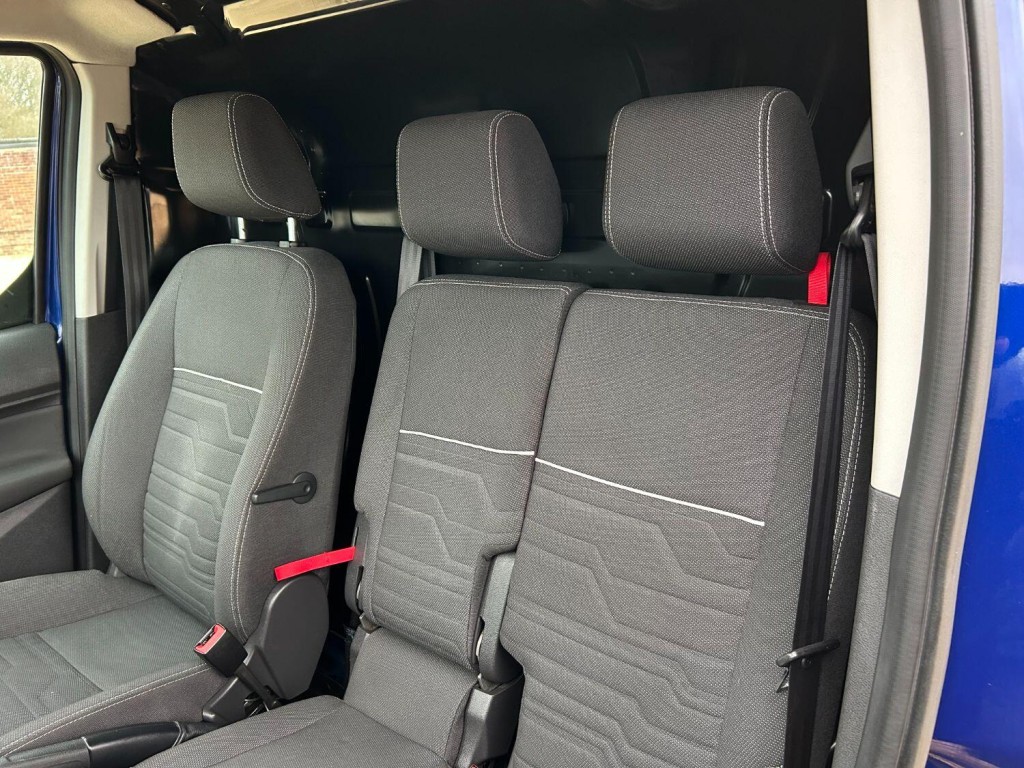 FORD TRANSIT CONNECT 1.5 TDCi 200 Limited 2017