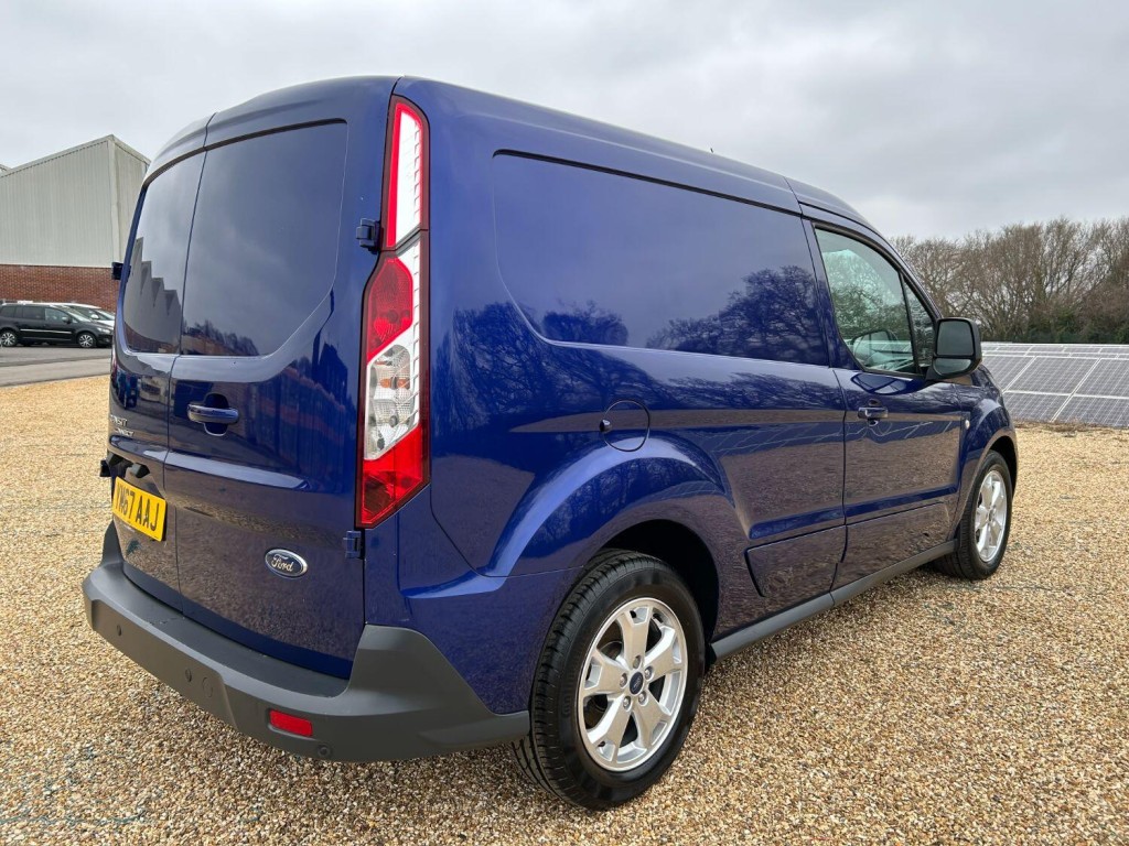 FORD TRANSIT CONNECT 1.5 TDCi 200 Limited 2017