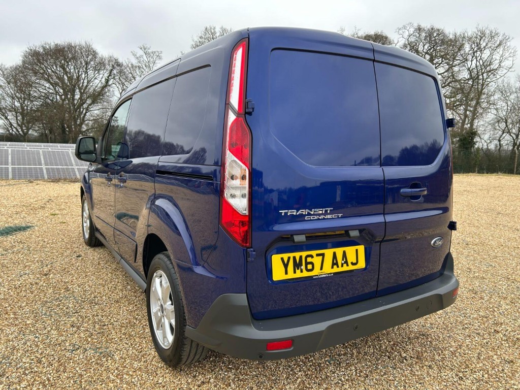 FORD TRANSIT CONNECT 1.5 TDCi 200 Limited 2017