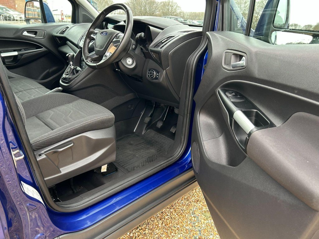 FORD TRANSIT CONNECT 1.5 TDCi 200 Limited 2017