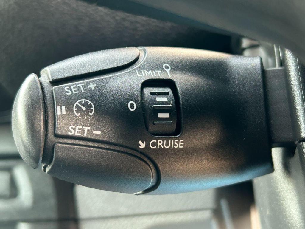 VAUXHALL VIVARO 1.5 Turbo D 2700 Sportive SWB 2020