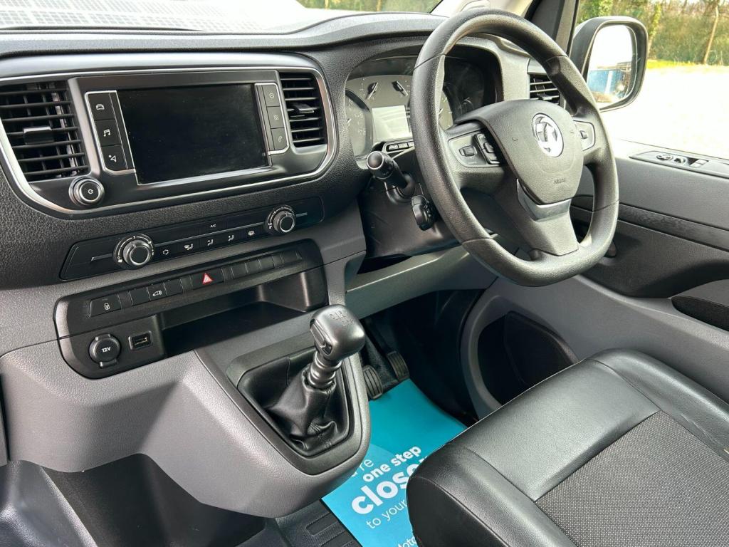 VAUXHALL VIVARO 1.5 Turbo D 2700 Sportive SWB 2020