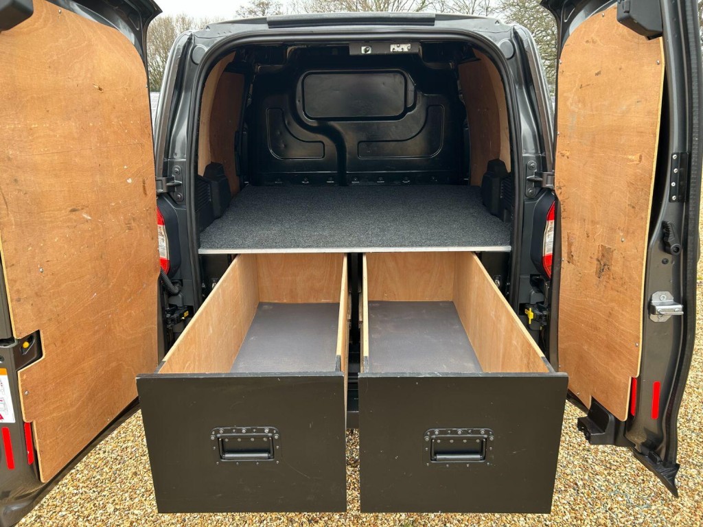 FORD TRANSIT COURIER 1.6 TDCi Trend 2016