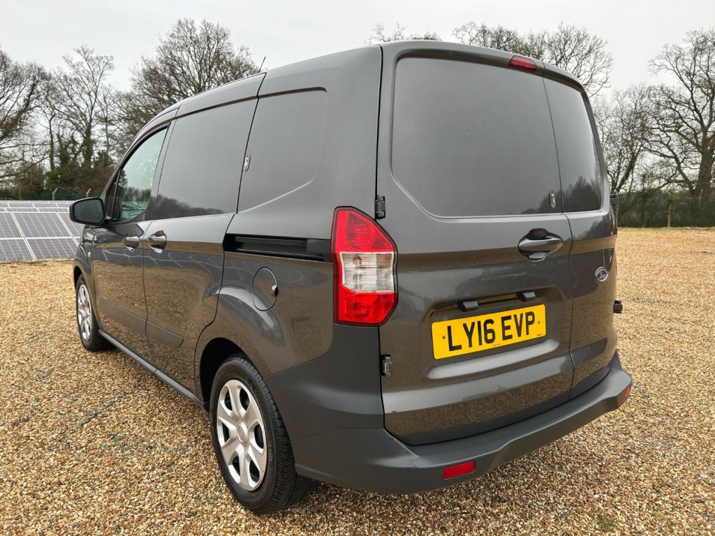 FORD TRANSIT COURIER 1.6 TDCi Trend 2016