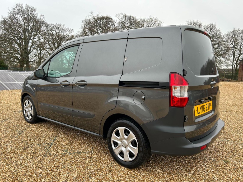 FORD TRANSIT COURIER 1.6 TDCi Trend 2016