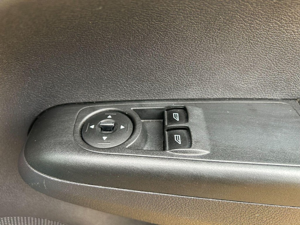 FORD TRANSIT COURIER 1.6 TDCi Trend 2016