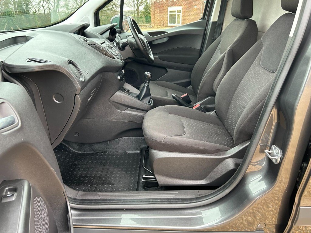 FORD TRANSIT COURIER 1.6 TDCi Trend 2016