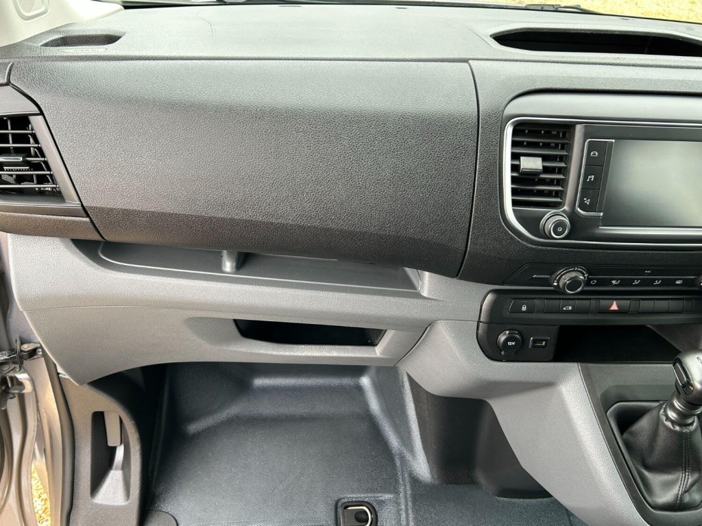 PEUGEOT EXPERT 1.5 BlueHDi 1000 Professional Crewcab  2020