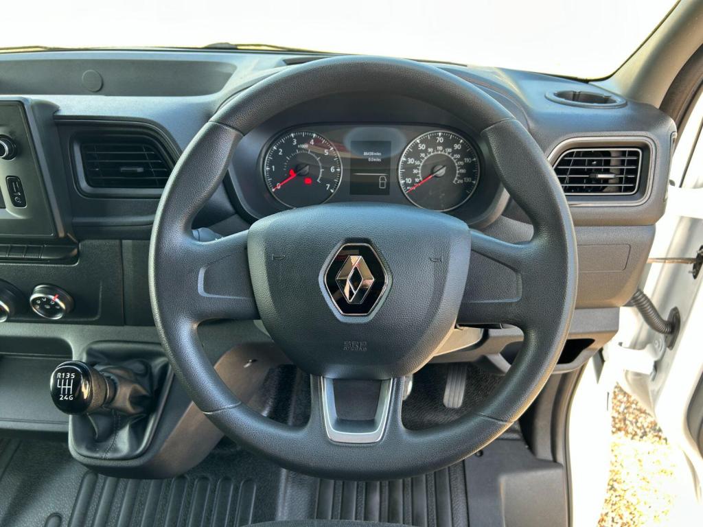 RENAULT MASTER 2.3 FWD MM35 dCi 135 Business MWB 2020
