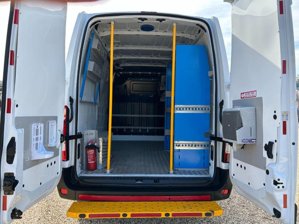 RENAULT MASTER 2.3 FWD MM35 dCi 135 Business MWB 2020