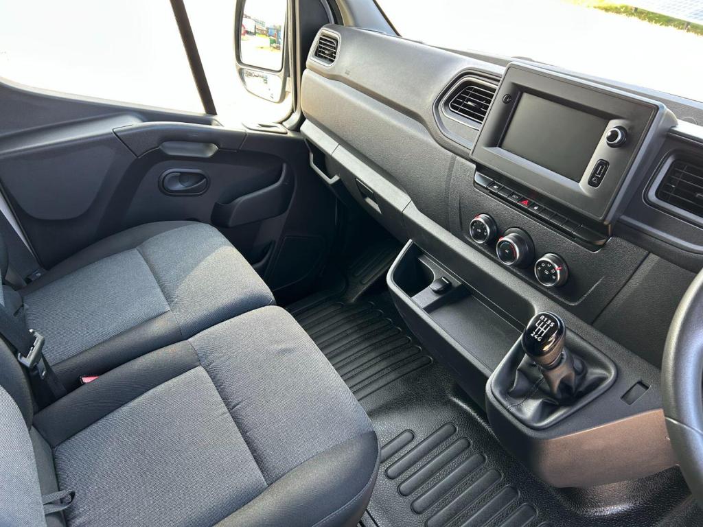 RENAULT MASTER 2.3 FWD MM35 dCi 135 Business MWB 2020