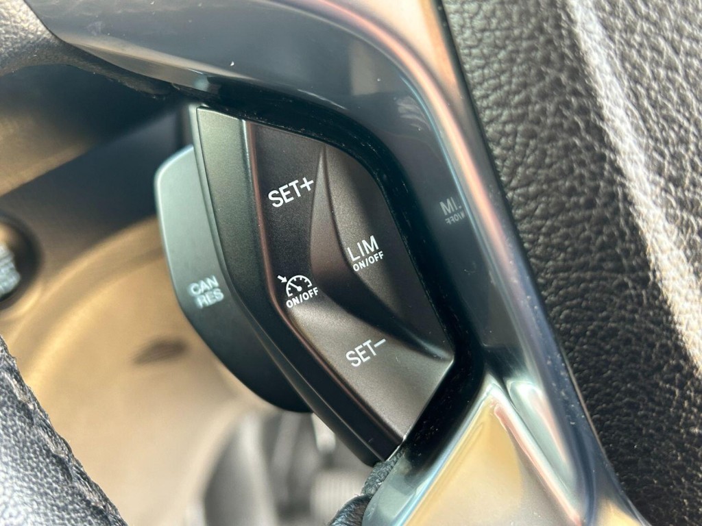 FORD TRANSIT CONNECT 200 Limited 1.5 120 L1 2020