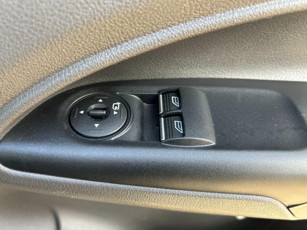 FORD TRANSIT CONNECT 200 Limited 1.5 120 L1 2020