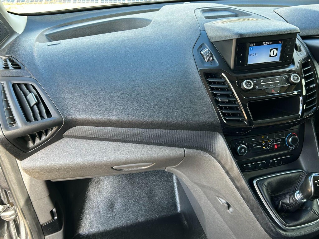 FORD TRANSIT CONNECT 200 Limited 1.5 120 L1 2020