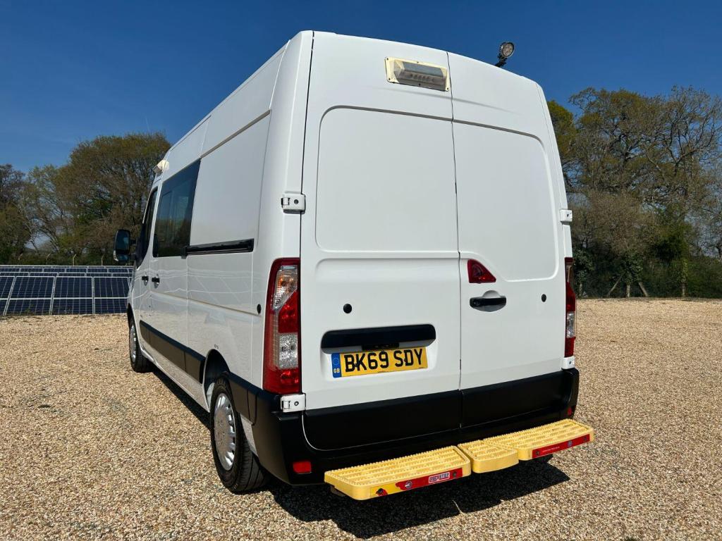 VAUXHALL MOVANO 2.3 CDTi 130 3500 WELFARE VAN  2019
