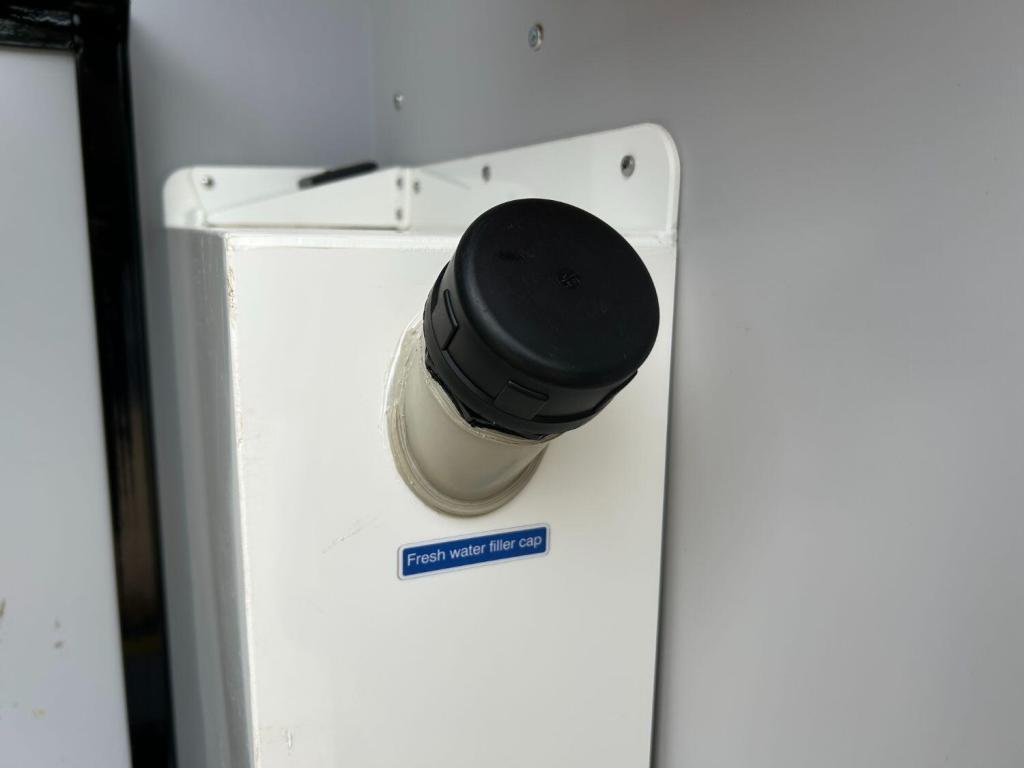 VAUXHALL MOVANO 2.3 CDTi 3500 WELFARE VAN L2H2 2020