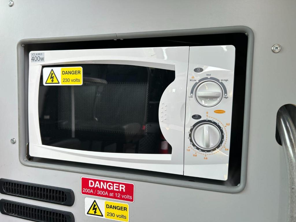 VAUXHALL MOVANO 2.3 CDTi 3500 WELFARE VAN L2H2 2020