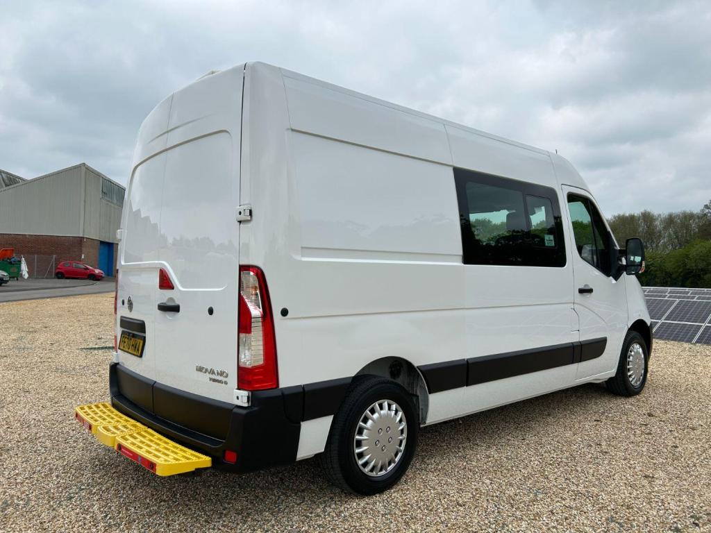 VAUXHALL MOVANO 2.3 CDTi 3500 WELFARE VAN L2H2 2020