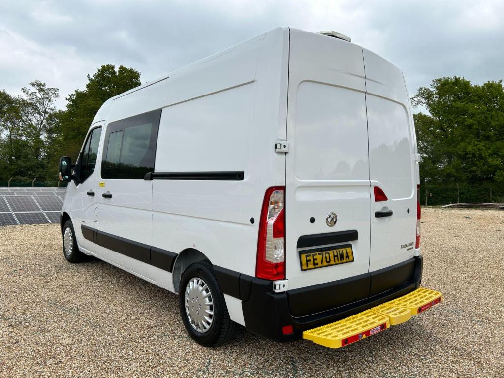 VAUXHALL MOVANO 2.3 CDTi 3500 WELFARE VAN L2H2 2020