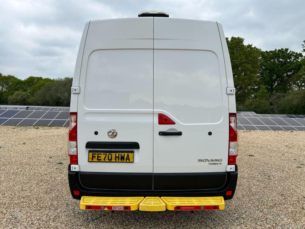 VAUXHALL MOVANO 2.3 CDTi 3500 WELFARE VAN L2H2 2020