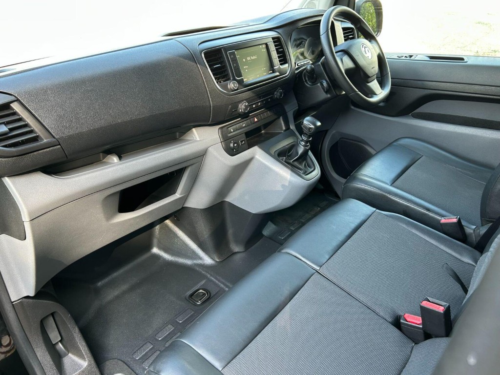 VAUXHALL VIVARO 3100 2.0 D 120 Sportive L2H1 2020