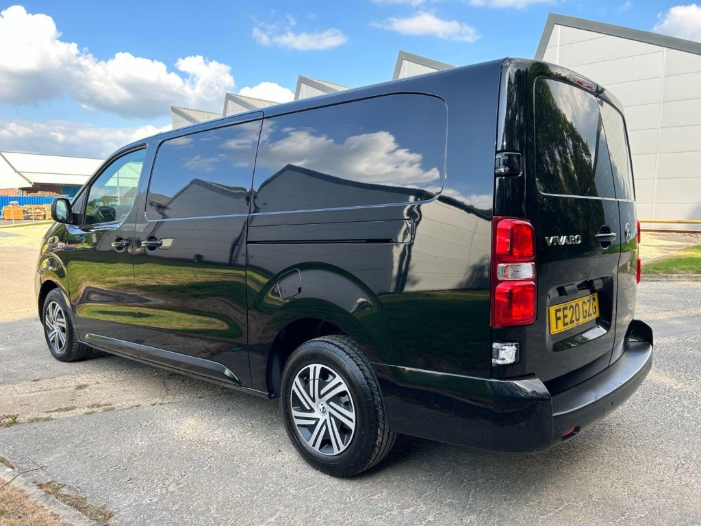 VAUXHALL VIVARO 3100 2.0 D 120 Sportive L2H1 2020