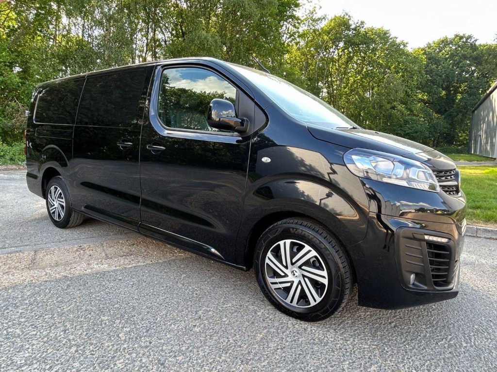 VAUXHALL VIVARO 3100 2.0 D 120 Sportive L2H1 2020