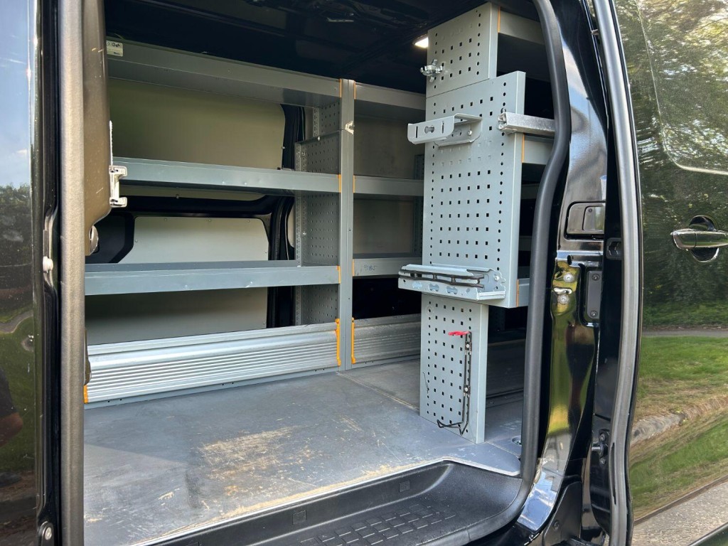 VAUXHALL VIVARO 3100 2.0 D 120 Sportive L2H1 2020