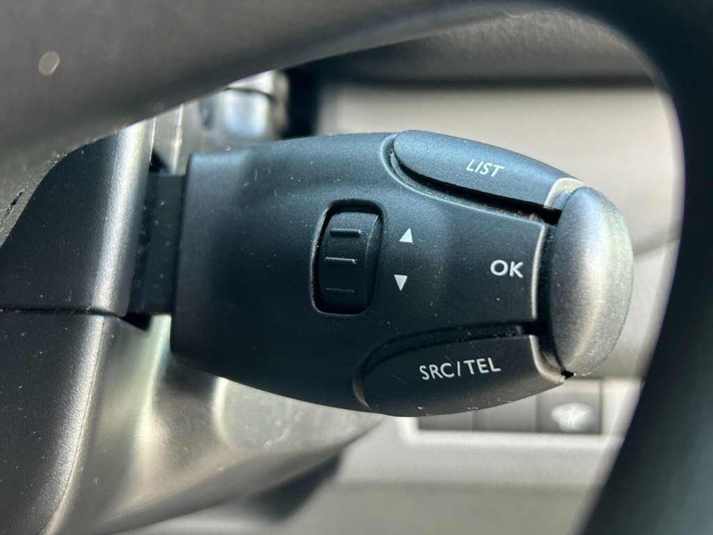 VAUXHALL VIVARO 3100 2.0 D 120 Sportive L2H1 2020