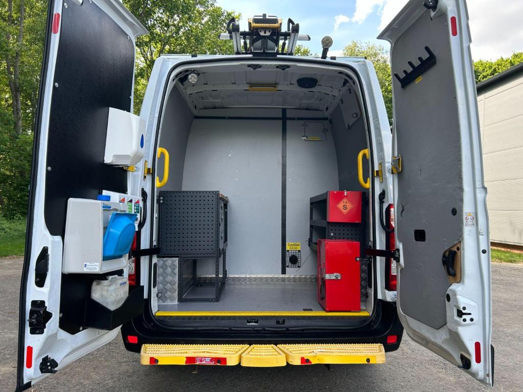 VAUXHALL MOVANO 3500 2.3 CDTI 130 WELFARE CREW VAN  2019