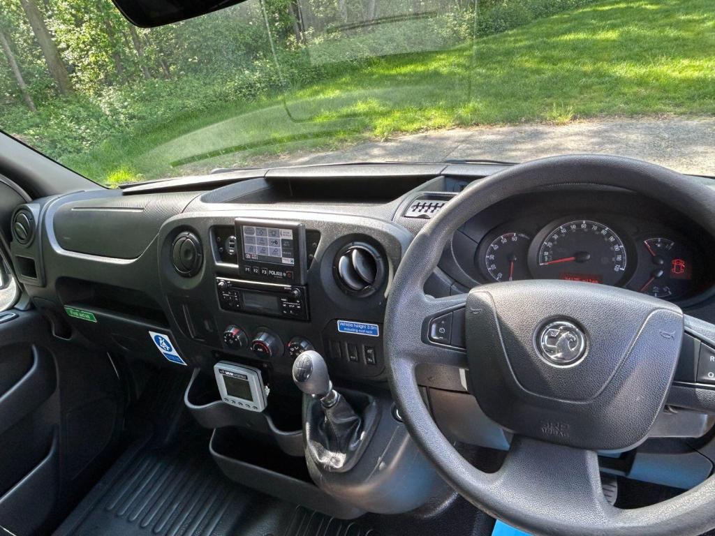 VAUXHALL MOVANO 3500 2.3 CDTI 130 WELFARE CREW VAN  2019