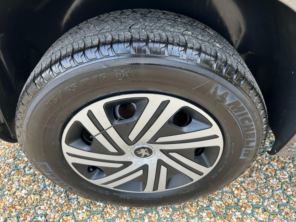 PEUGEOT PARTNER 1.5 BlueHDi 1000 Professional 2020