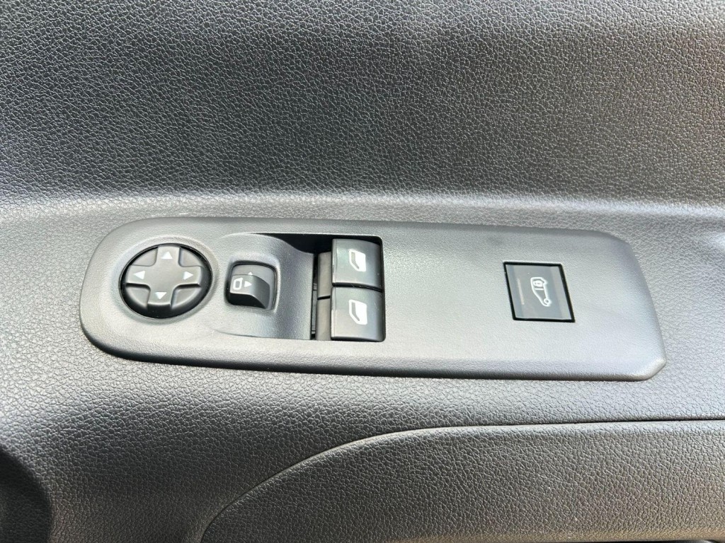 PEUGEOT PARTNER 1.5 BlueHDi 1000 Professional 2020